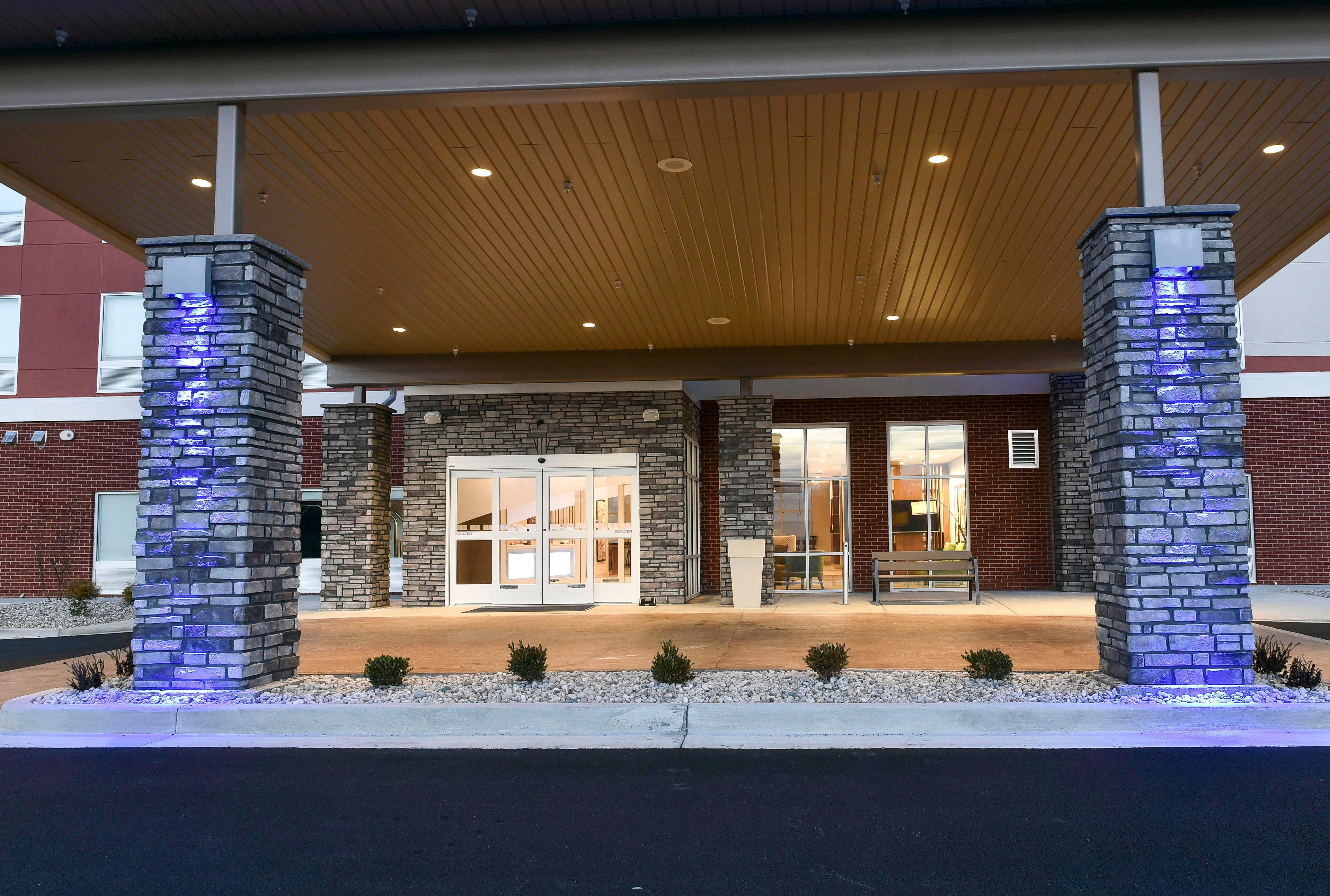 麦迪逊维尔智选假日套房酒店 外观 照片